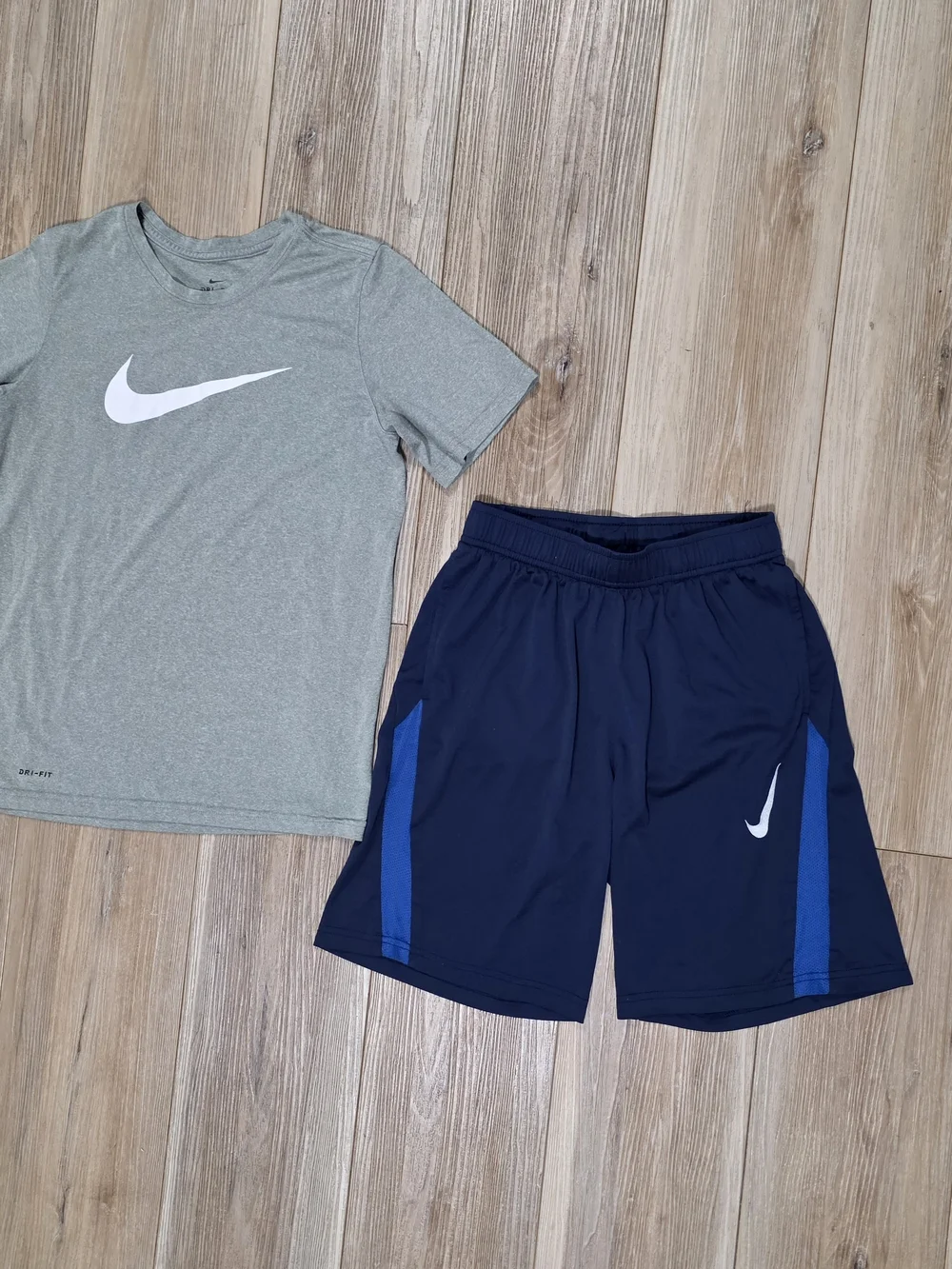 Nike Youth Gray Dri-Fit Tee & Navy Athletic Shorts Set Large - Picture 4 of 4